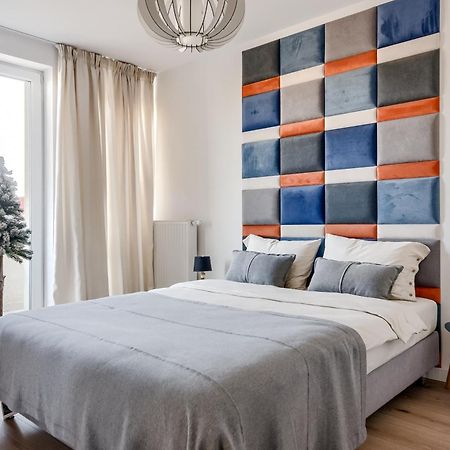 Apartament Pulaskiego Z Garazem Stary Toruń Exteriör bild